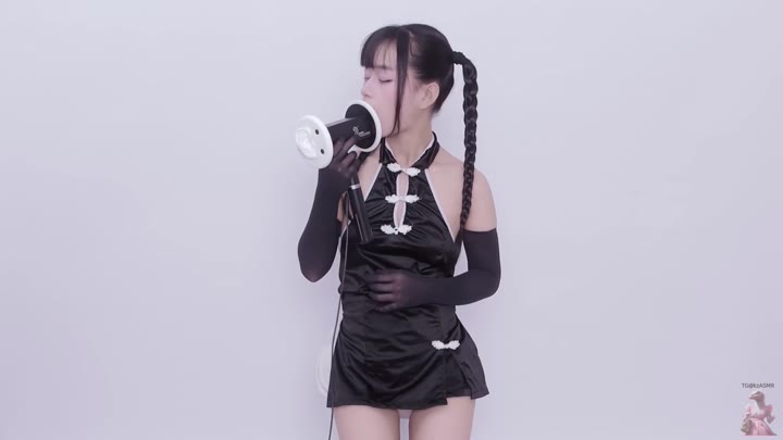 #晓美 #KzAsmr #Asmr 舔耳口腔音喘息_Ear_Licking_Licking_And_Eating_Ear_Licking