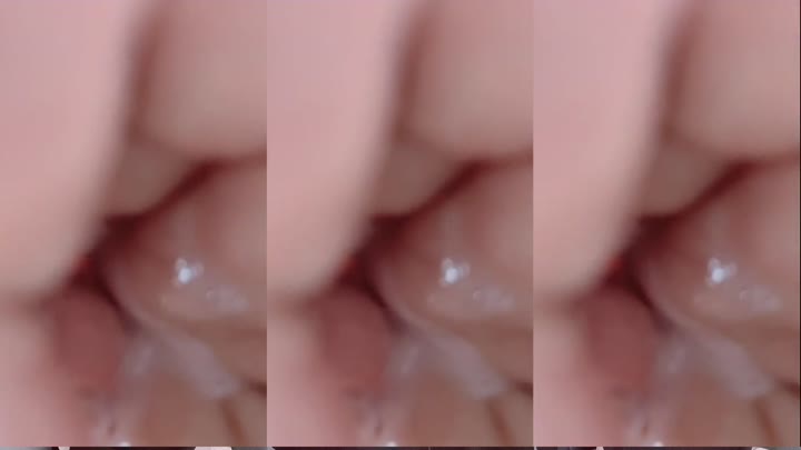 #桃子 桃子baby 场景模拟超涩的液体