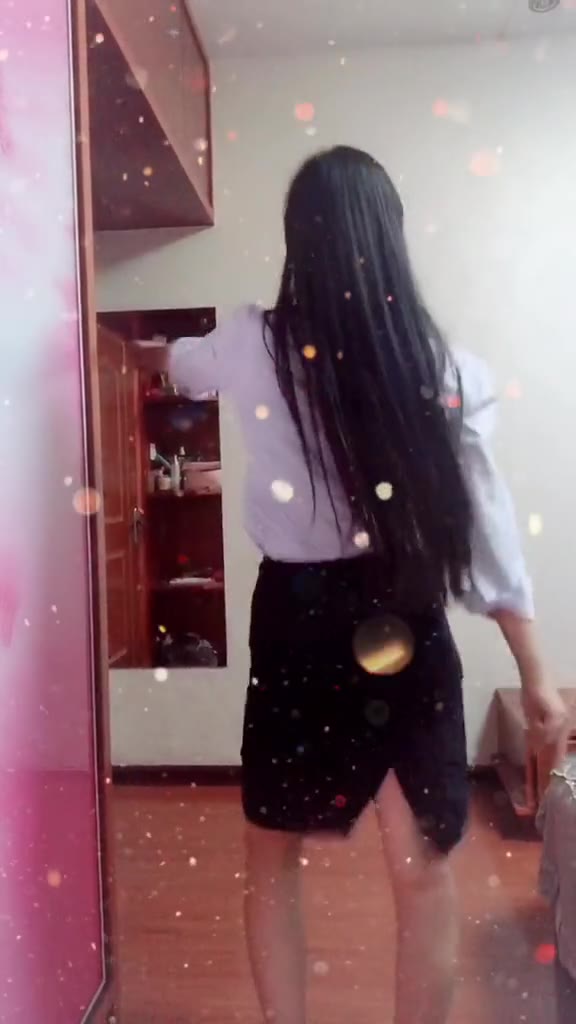 #正装#穿个职业装跳舞，老了肢体不协调了，如果点