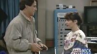 Who's the Boss S07E13 - Broadcast Blues.mp4