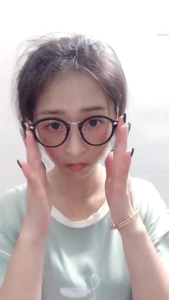 #正装#下班后乱糟糟的自己，上班前穿起我的西装卖