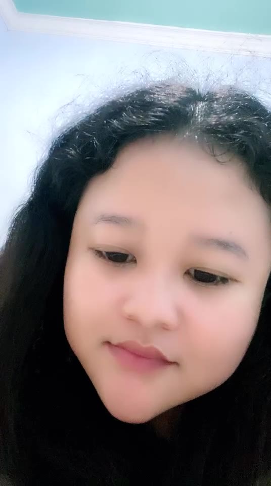 Ella estava ID 5689319 Papaya Live telegram bot @DSrecordbot