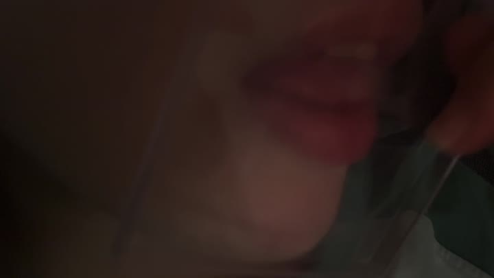 #夜猫子 #ASMR #KzASMR 舔透明亚克力板