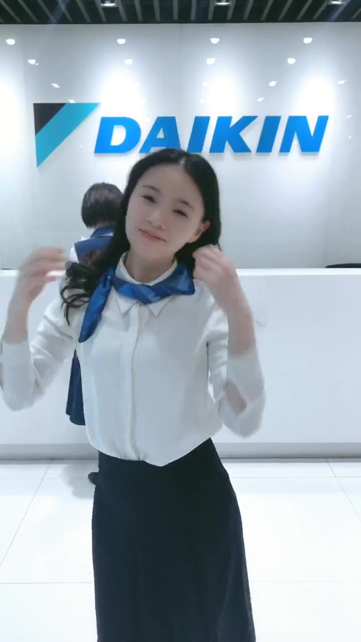 #正装#大金的「小金姐姐」，不止能科普，卖萌也是