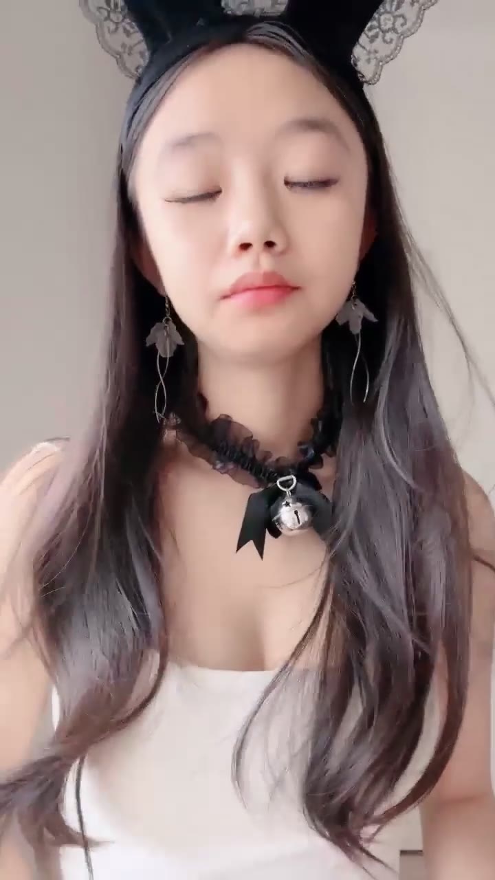 全網第一美少女 【小雲慢吞吞】上帝視角特寫 圓圓的乳房 粉嫩逼逼 裸舞 道具自慰