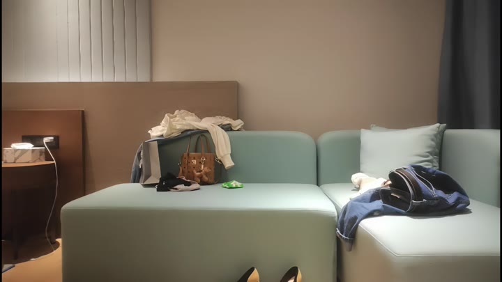 【#胖子工作室】风骚姐姐屁股沟藏钱，翘臀等你干死她第三场