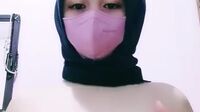 Bokep Indo Hijaber Cantik Mainin Toket Live