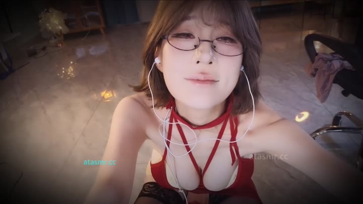 张爱玲 25 8 14平时冷眼的女上司在家确是饥渴星奴 会员祭