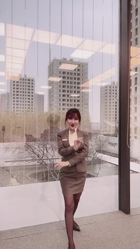 #正装#贬低本身就是一种仰望