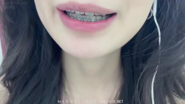 #ASMR    #布鲁比呐呐    暴力咬耳