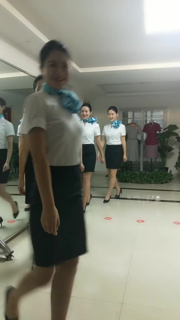 #正装#“ 心宽一寸  路宽一丈  若不是心宽似