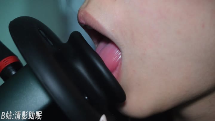 #ASMR     #清影    扰动你的耳膜！温柔甜耳~旋转深入半爆舌背水润撸耳