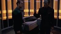 Star Trek Voyager S05E08 - Nothing Human.mp4