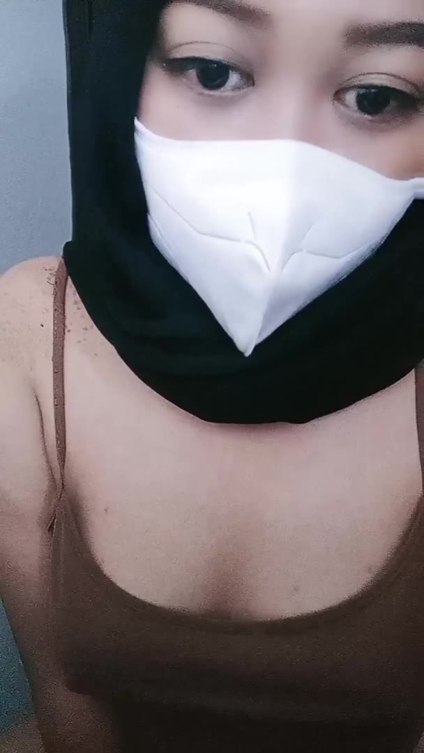 Ziraaa Hijab Cute Lepas Bra Dong Elus Memek ID 60697484 Mango