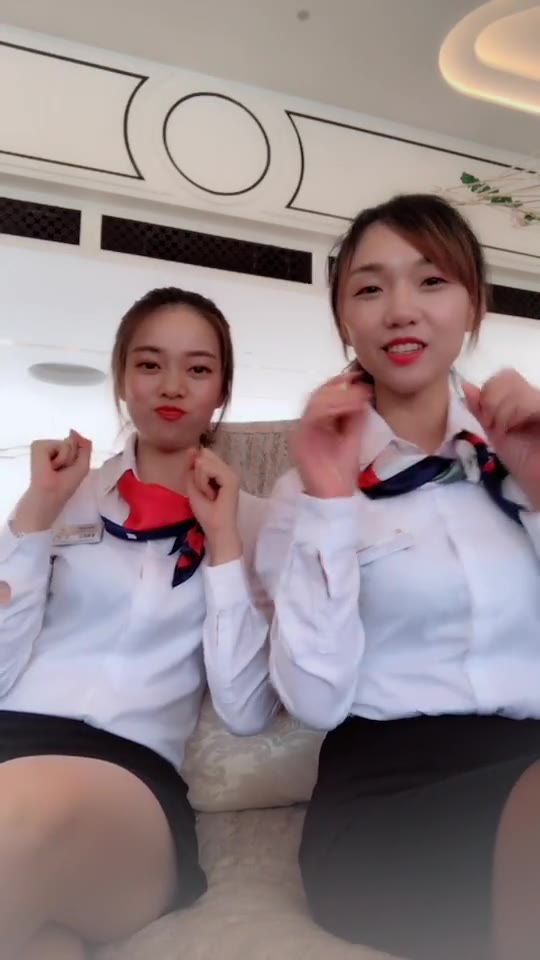 #正装#第一次学猫叫，好奇怪