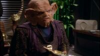 Star Trek DS9 S01E11 - The Nagus.mp4