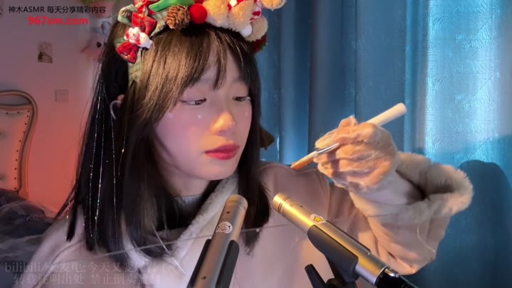 #今天又变好看了 蜂蜜跳跳糖 舔亚克力板