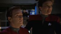 Star Trek Voyager S01E06 - The Cloud.mp4