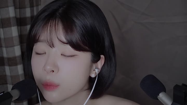 #ASMR   #Yeonchu    耳边吹气