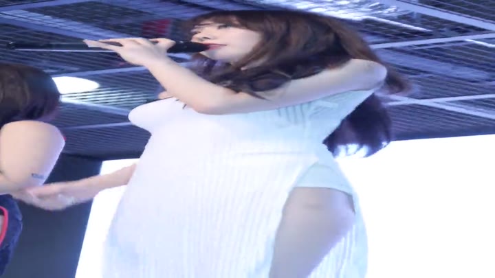 韩国女团邪恶角度采访摆拍