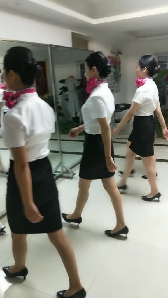 #正装#清早起床，拥抱阳光，美好的明天和未来等着