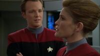 Star Trek Voyager S01E13 - Cathexis.mp4
