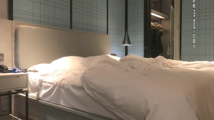 文轩探花 化妆品销售员 看着清纯没想到床上这么反差