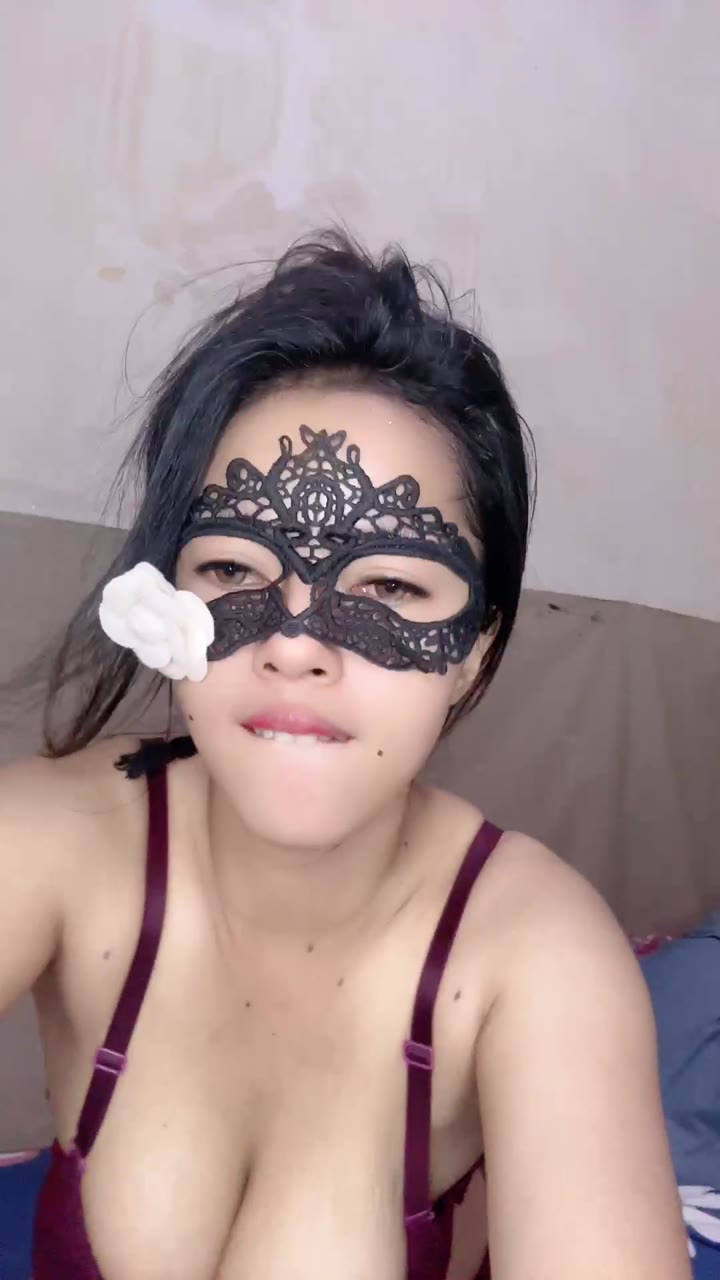 Aalgeraldn ID 1950952185041694722 Hot51 telegram bot @DSrecordbot