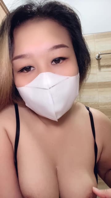 Liaa ID 1692477427050303490 Hot51  - Thumbnail