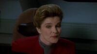 Star Trek Voyager S02E24 - Tuvix.mp4