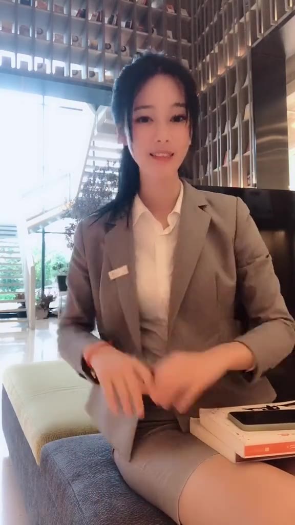 #正装#猜我工牌写的什么？