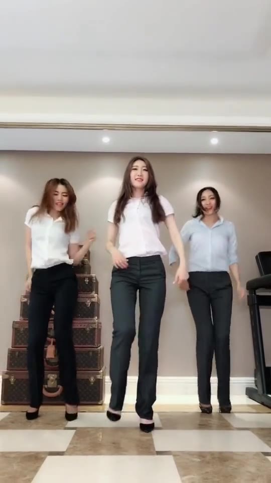 #正装#我们搞笑是认真的