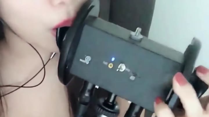 23.ASMR Mouth Sound Lick Ear