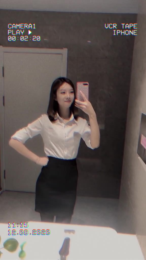 #正装#为什么张无忌妈妈说漂亮女孩的话不能信？