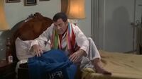 The Odd Couple S01E08 - Oscar the Model.mp4