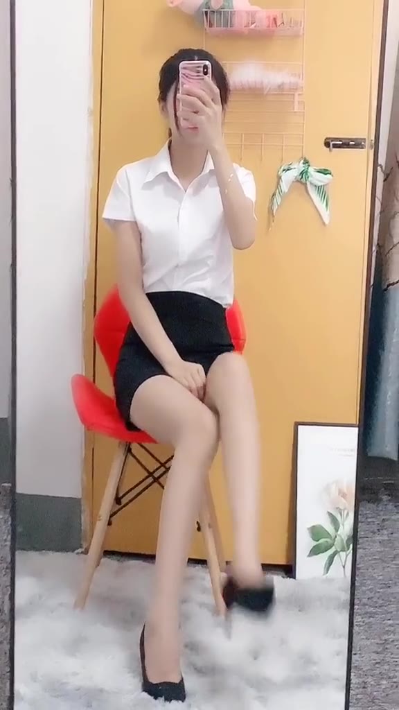 #正装#用一句话来证明你还单身……
