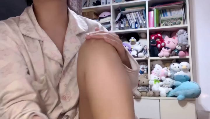 #小鱼晕晕要睡觉 #少女 #白嫩