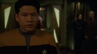 Star Trek - Voyager S07E08 - Nightingale.mp4