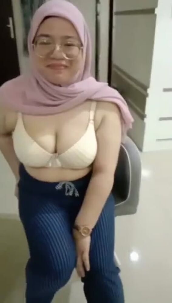 Rare Sepongan Cewek Hijabers Pink Si Cantik Lagi Viral Rare Sepongan Cewek Hijabers Pink Si Cantik Lagi Viral