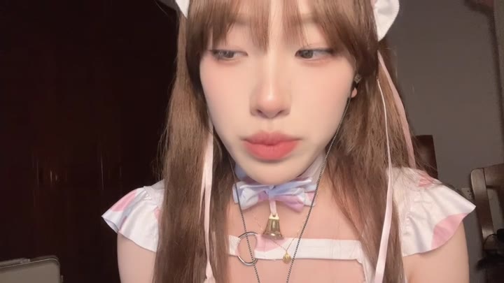 #ASMR   #璐璐    接吻为什么要伸👅