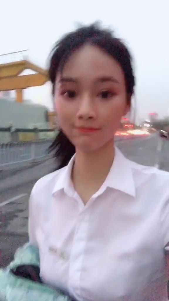 #正装#这个小白是思域吗？@抖音小助手