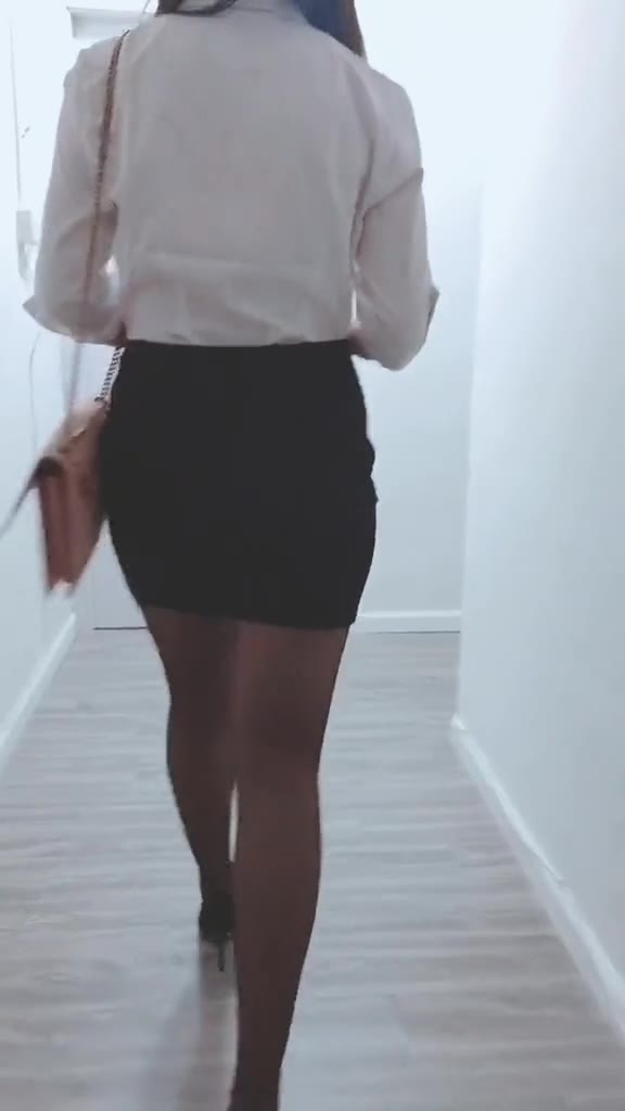#正装#下班了好累，凑足了首付，就可以搬出出租屋