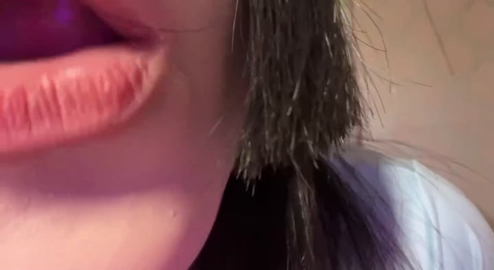 #ASMR    #槑十三     慢慢的舔食你