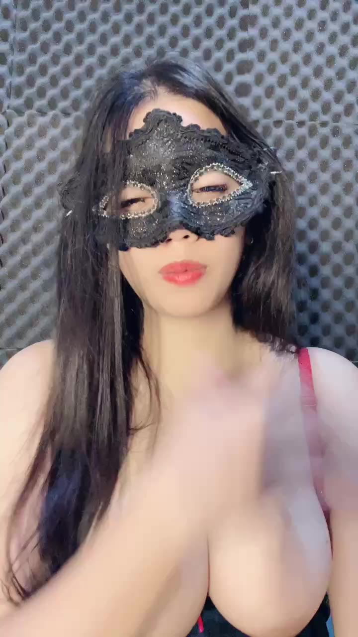 MIEYYAA ID 1895680432398790657 Hot51 telegram bot @DSrecordbot