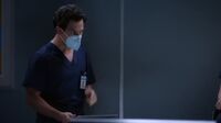 A Anatomia de Grey S17 E3.mp4