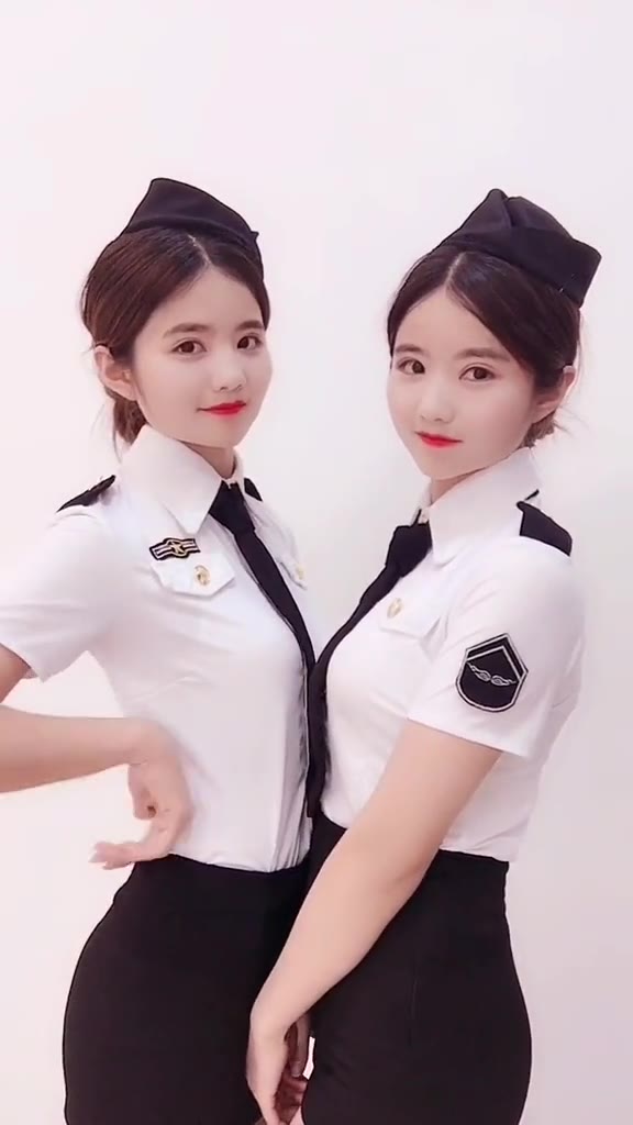 #正装#空姐双胞胎