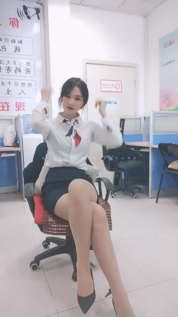#正装#其实我是一个整天要亲亲抱抱恨不得挂到男朋