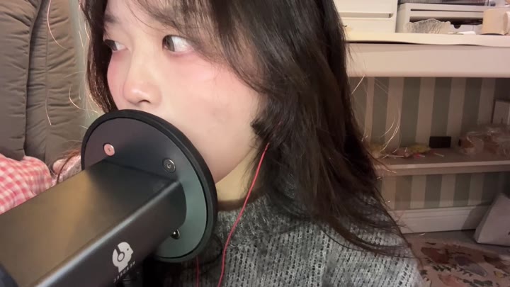#椰椰拿铁   吃掉耳朵上的奶油