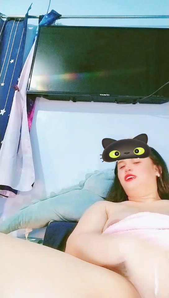 Lesbipepk ID 4235928 Papaya Live telegram bot @DSrecordbot