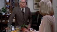 Moonlighting S04E03 - Take a Left at the Altar.mkv